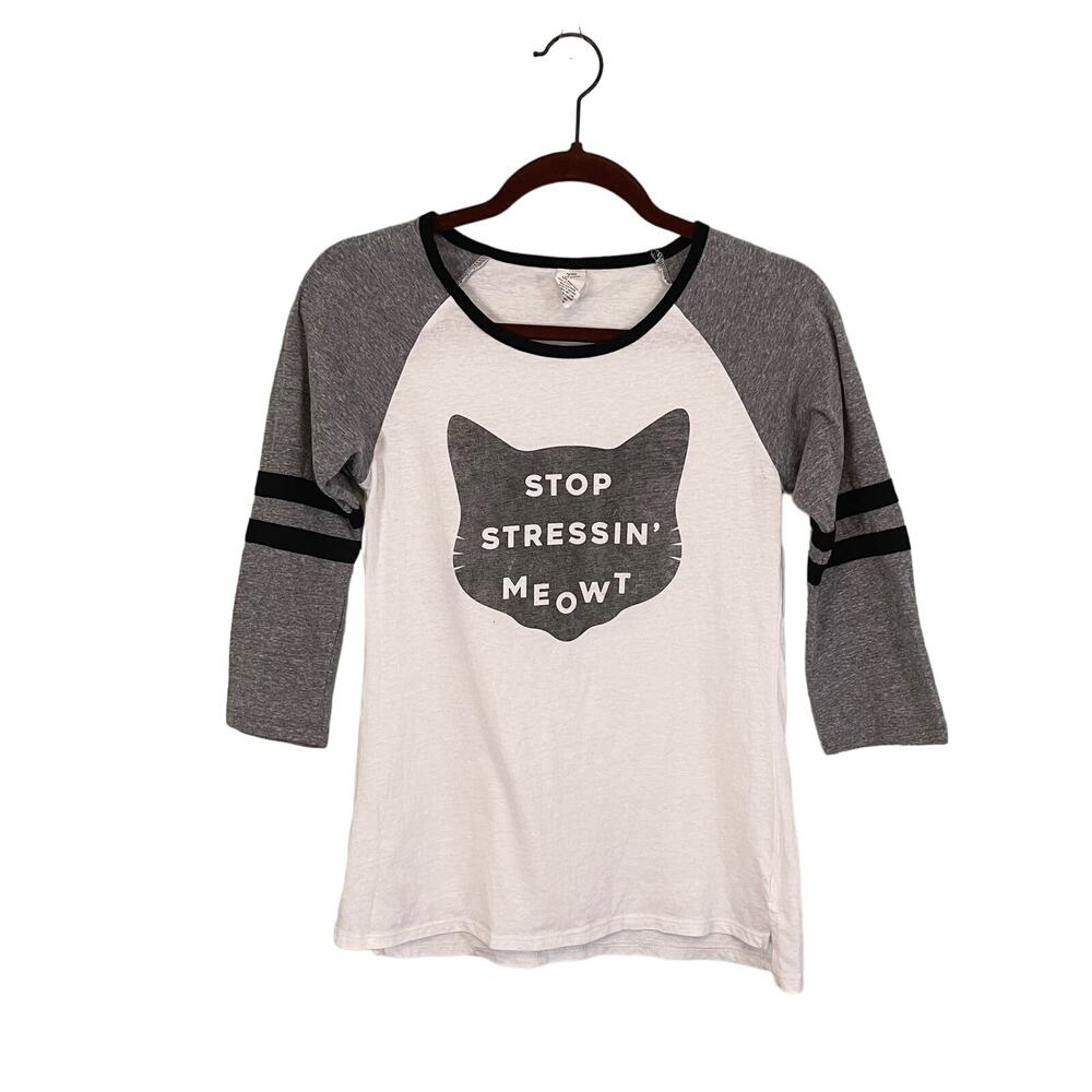 STOP STRESSIN' MEOWT Top Womens M Graphic Cat Lover Raglan Elbow Baseball White